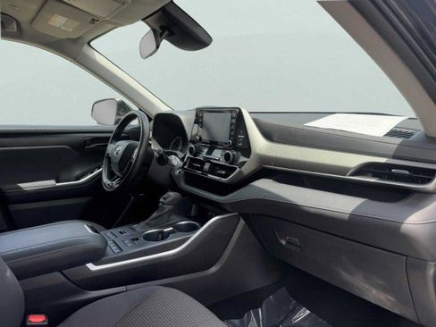 Used 2020 Toyota Highlander L image 59