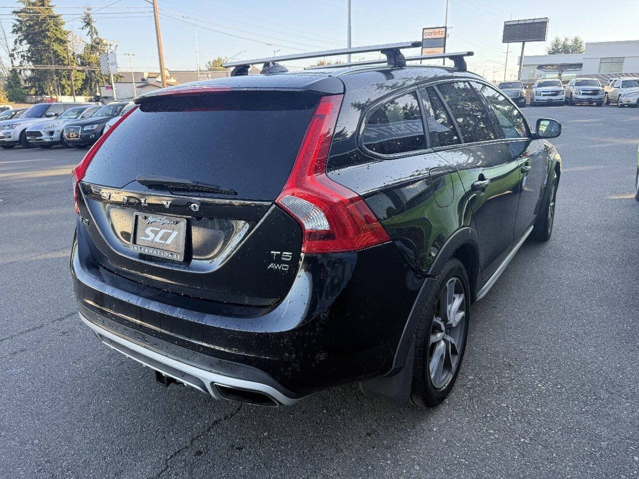 Used 2018 Volvo V60 T5 Cross Country w/ Convenience Package AWD/4WD image 5