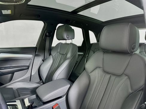 Certified 2024 Audi Q5 2.0T Premium w/ Summer of Audi Package image 8