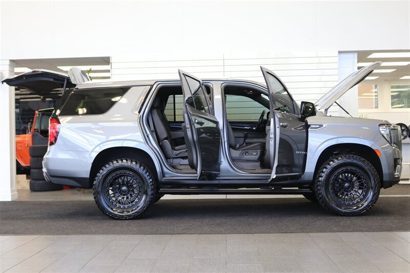 Used 2022 GMC Yukon Denali AWD/4WD image 10
