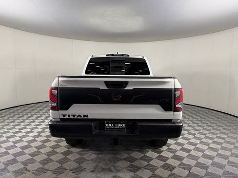 Used 2024 Nissan Titan PRO-4X w/ Off Road Protection Package AWD/4WD image 9