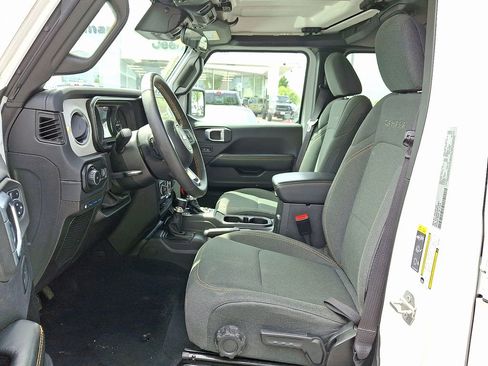 Used 2024 Jeep Wrangler Unlimited Sahara w/ Safety Group image 11