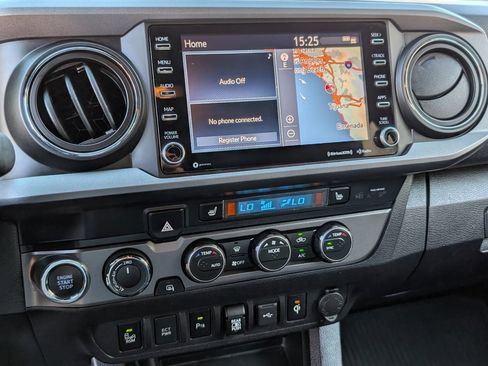 Used 2020 Toyota Tacoma SR5 image 17