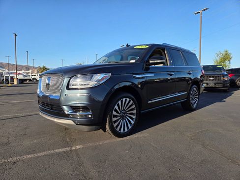 Used 2021 Lincoln Navigator Reserve w/ Luxury Package AWD/4WD image 2