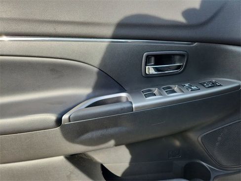 Used 2018 Mitsubishi Outlander Sport SEL image 21
