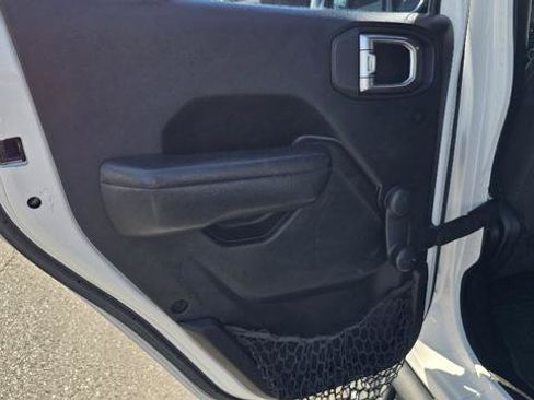 Used 2018 Jeep Wrangler Unlimited Sport AWD/4WD image 31