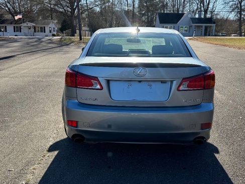 Used 2010 Lexus IS 250 image 7
