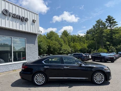 Used 2017 Lexus LS 460 AWD w/ Comfort Package image 9