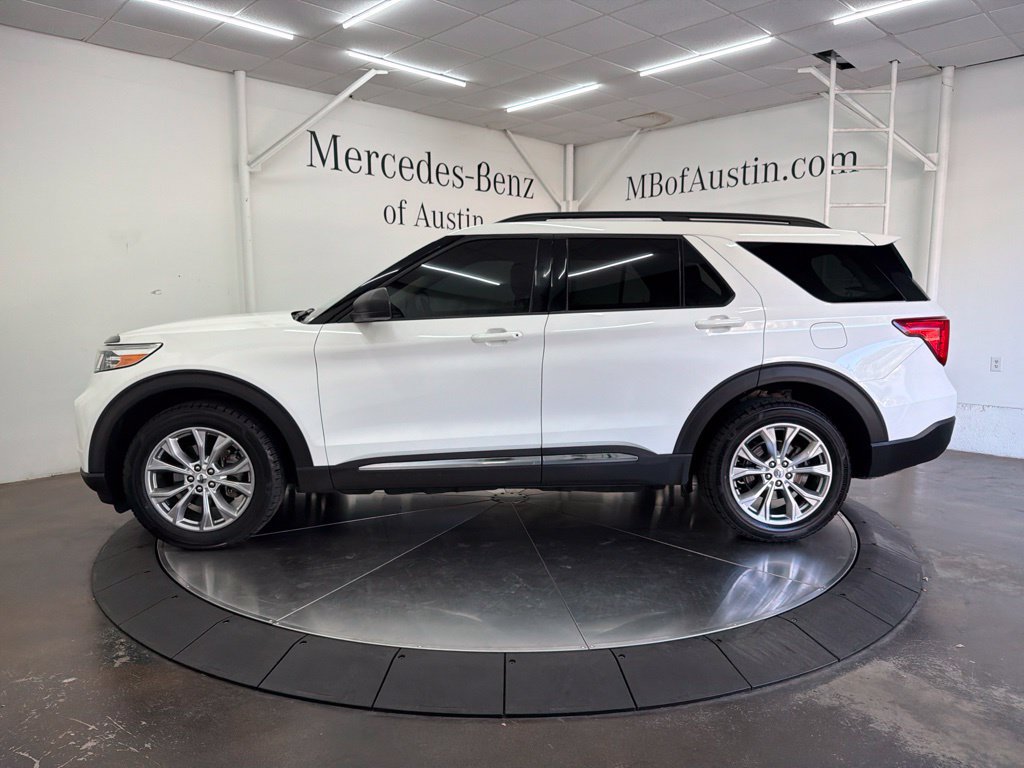 Used 2020 Ford Explorer XLT w/ Equipment Group 202A AWD/4WD image 4
