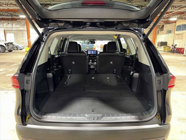 Certified 2026 Toyota Grand Highlander AWD image 11