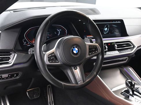 Used 2022 BMW X6 xDrive40i w/ M Sport Package image 24