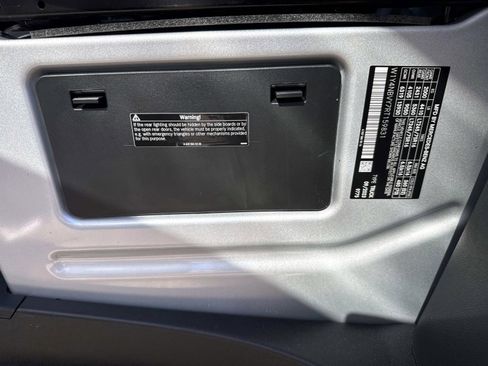 Used 2024 Mercedes-Benz Sprinter 144 Cargo image 18