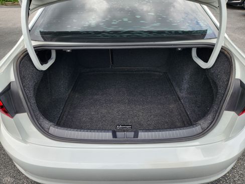 Used 2019 Volkswagen Jetta SE FWD image 19
