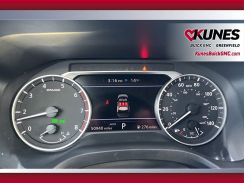 Used 2024 Nissan Rogue S image 18