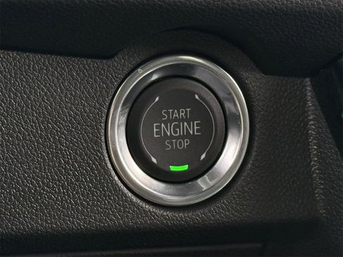 New 2026 Chevrolet Traverse LT image 18