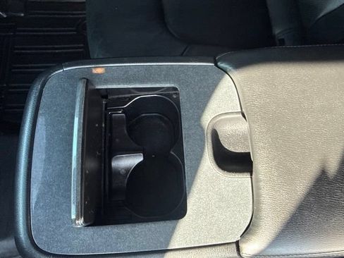 Used 2022 Nissan Armada SL w/ Midnight Edition Package RWD image 32