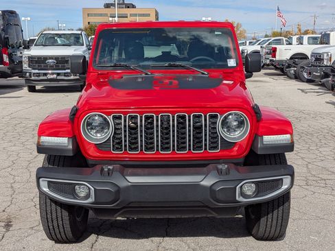 Used 2024 Jeep Wrangler Sahara w/ Technology Group image 11