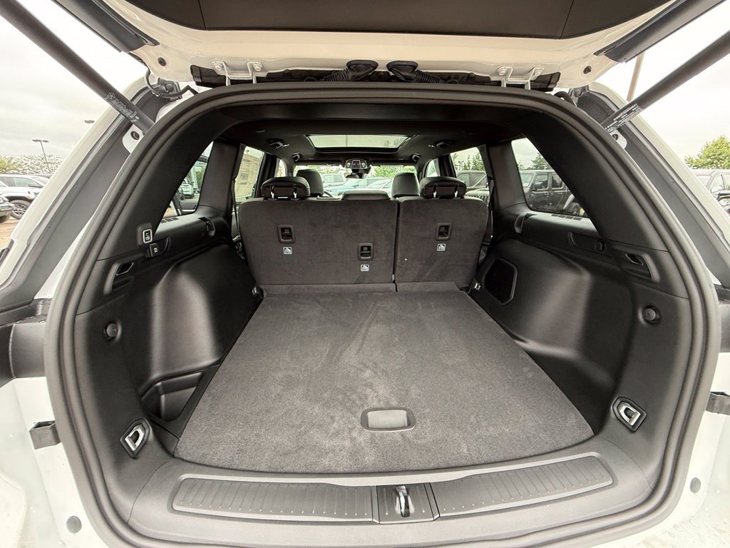 New 2027 Jeep Grand Cherokee Limited AWD/4WD image 25