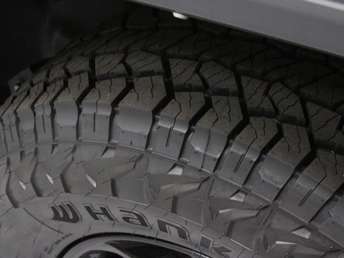 Used 2022 Jeep Wrangler Sport AWD/4WD image 16