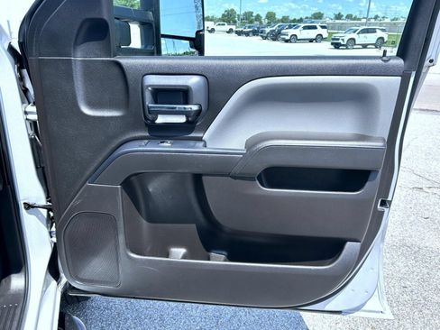 Used 2017 Chevrolet Silverado 1500 W/T AWD/4WD image 15