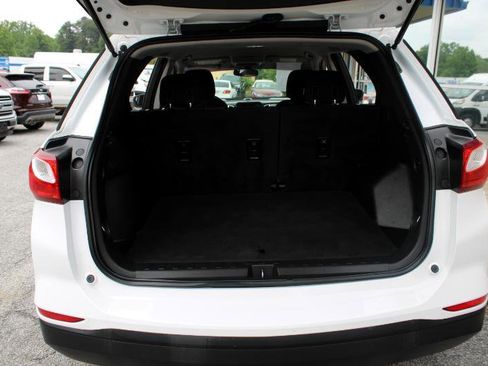 Used 2019 Chevrolet Equinox LS image 17