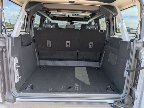 New 2026 Ford Bronco Heritage Edition AWD/4WD image 6