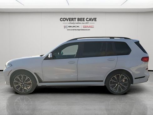 Used 2022 BMW X7 xDrive40i w/ M Sport Package image 5