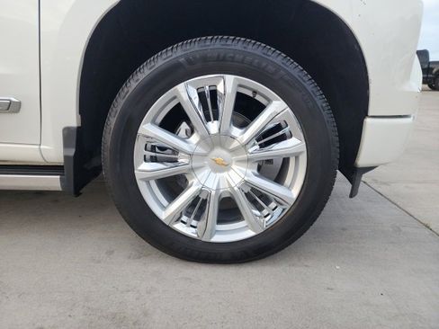 Used 2024 Chevrolet Silverado 1500 High Country image 20