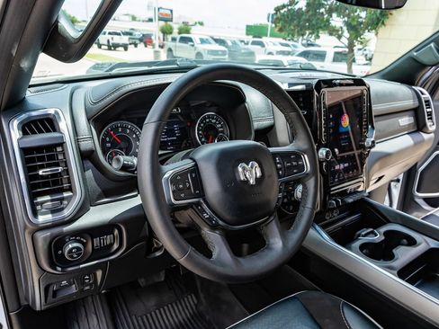 Used 2025 RAM 1500 Laramie w/ Sport Appearance Package AWD/4WD image 17