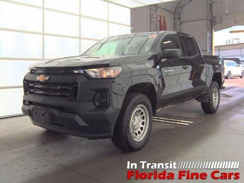 Used 2023 Chevrolet Colorado W/T RWD image 2