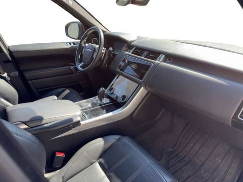 Used 2019 Land Rover Range Rover Sport HSE Dynamic image 9