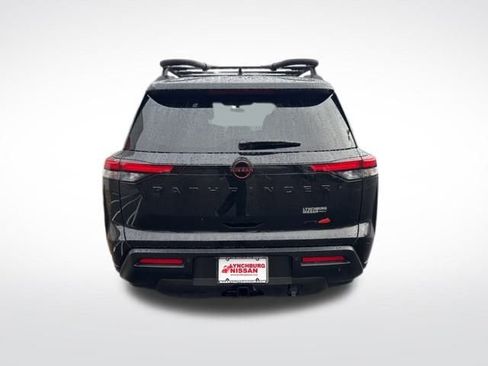 New 2026 Nissan Pathfinder SV image 5