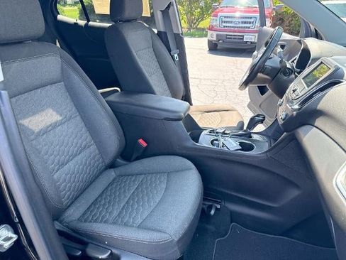 Used 2019 Chevrolet Equinox LT FWD image 27