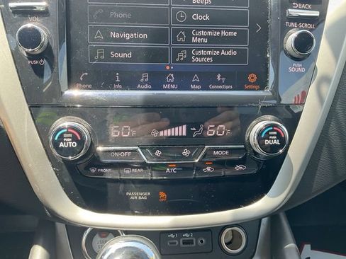 Used 2019 Nissan Murano SL AWD/4WD image 16