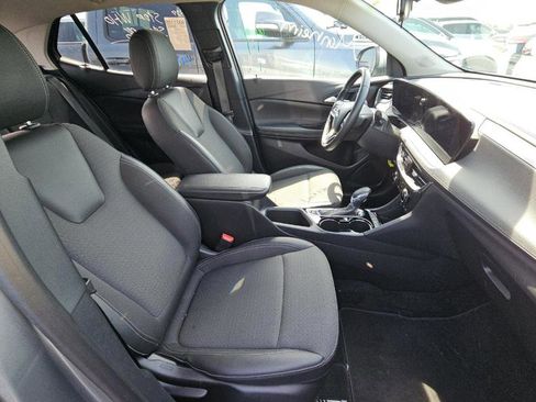 Used 2025 Buick Encore GX Preferred AWD/4WD image 6