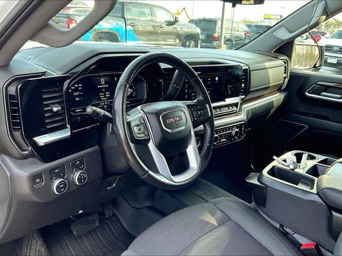 Used 2022 GMC Sierra 1500 Elevation image 16