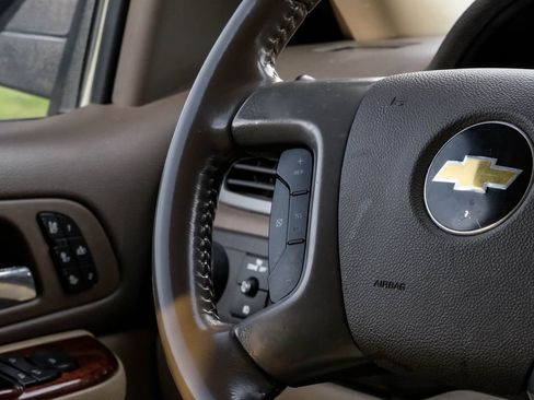 Used 2011 Chevrolet Tahoe LTZ RWD image 13