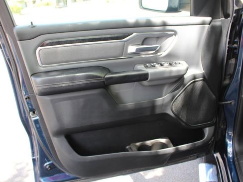 Used 2019 RAM 1500 Big Horn AWD/4WD image 10