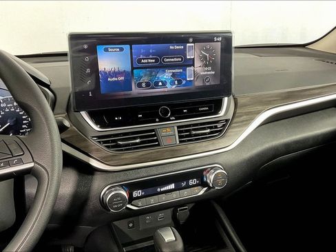 New 2025 Nissan Altima 2.5 SV w/ SV Special Edition Package image 11