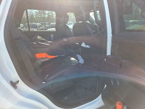 Used 2019 Ford Expedition Limited w/ Equipment Group 301A image 15