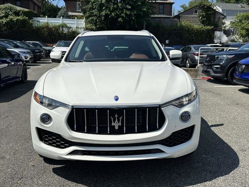 Used 2021 Maserati Levante image 8