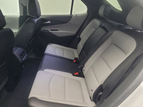 Used 2019 Chevrolet Equinox Premier FWD image 18