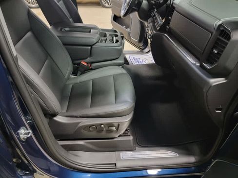 Certified 2023 GMC Sierra 1500 SLT w/ X31 Off-Road Package image 11