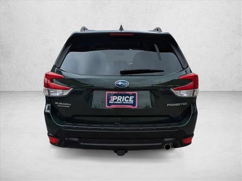 Used 2022 Subaru Forester Limited image 6