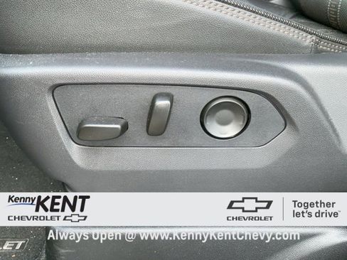 Used 2026 Chevrolet Suburban High Country w/ Sun And Tow Package image 30