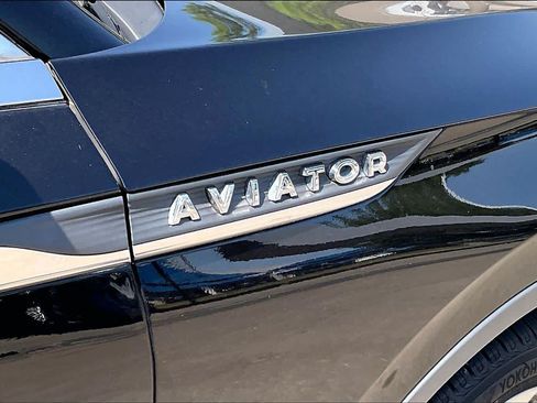 Used 2020 Lincoln Aviator Reserve w/ Equipment Group 202A AWD/4WD image 10
