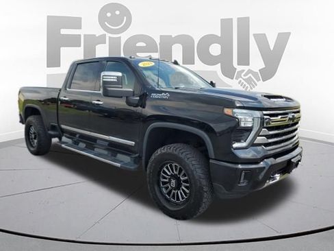 Used 2024 Chevrolet Silverado 3500 High Country w/ High Country Premium Package AWD/4WD image 7