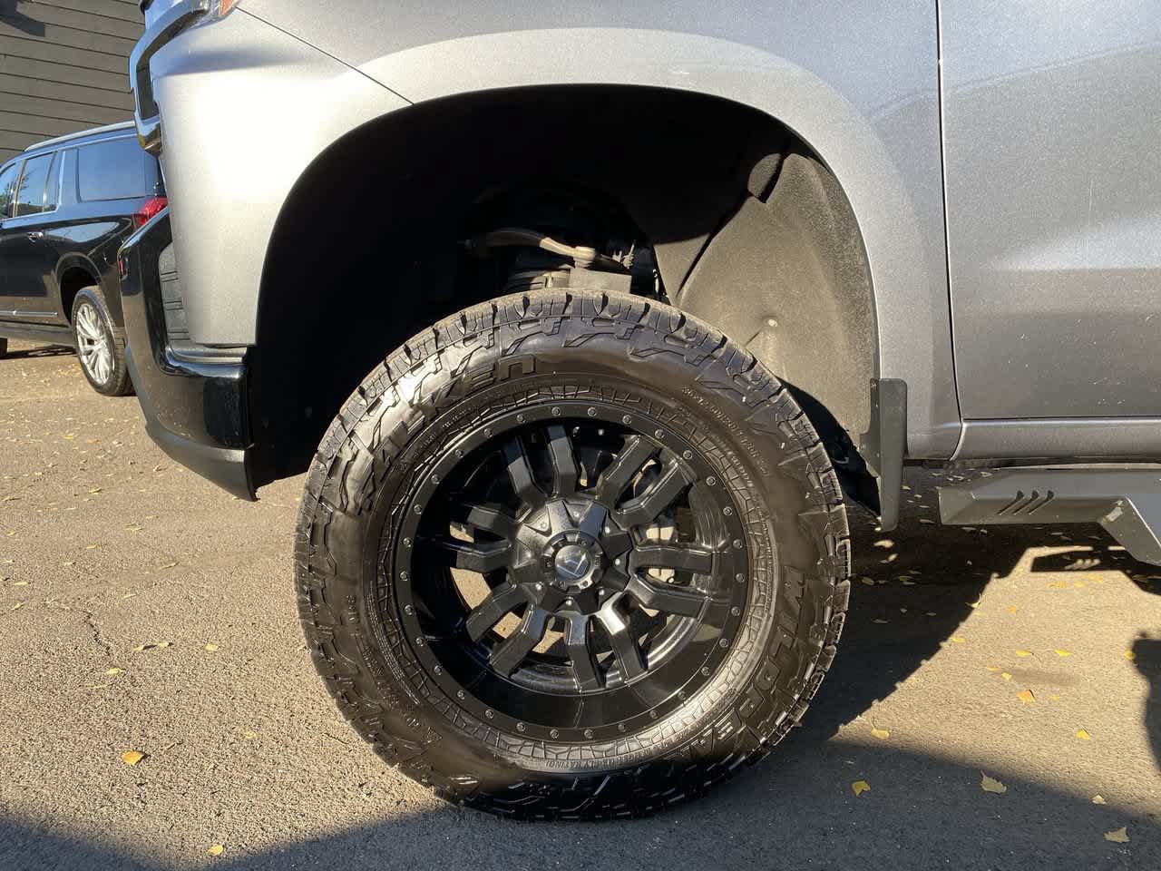 Used 2020 Chevrolet Silverado 1500 LT Trail Boss w/ Convenience Package AWD/4WD image 11