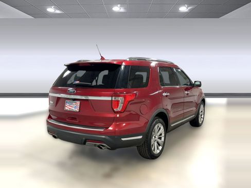 Used 2019 Ford Explorer Limited w/ Class III Trailer Tow Package image 8
