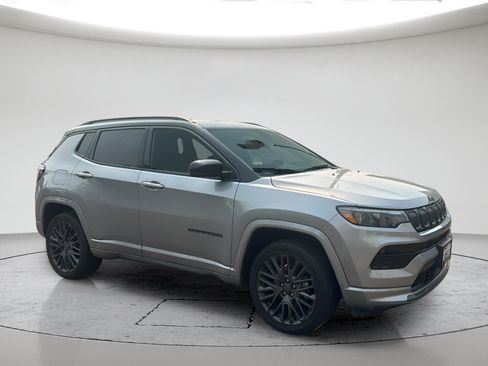 Used 2022 Jeep Compass High Altitude AWD/4WD image 2